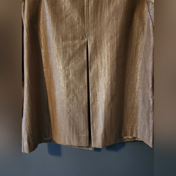 NORTHERN REFLECTIONS GOLD JACKET - Picture 2 of 8